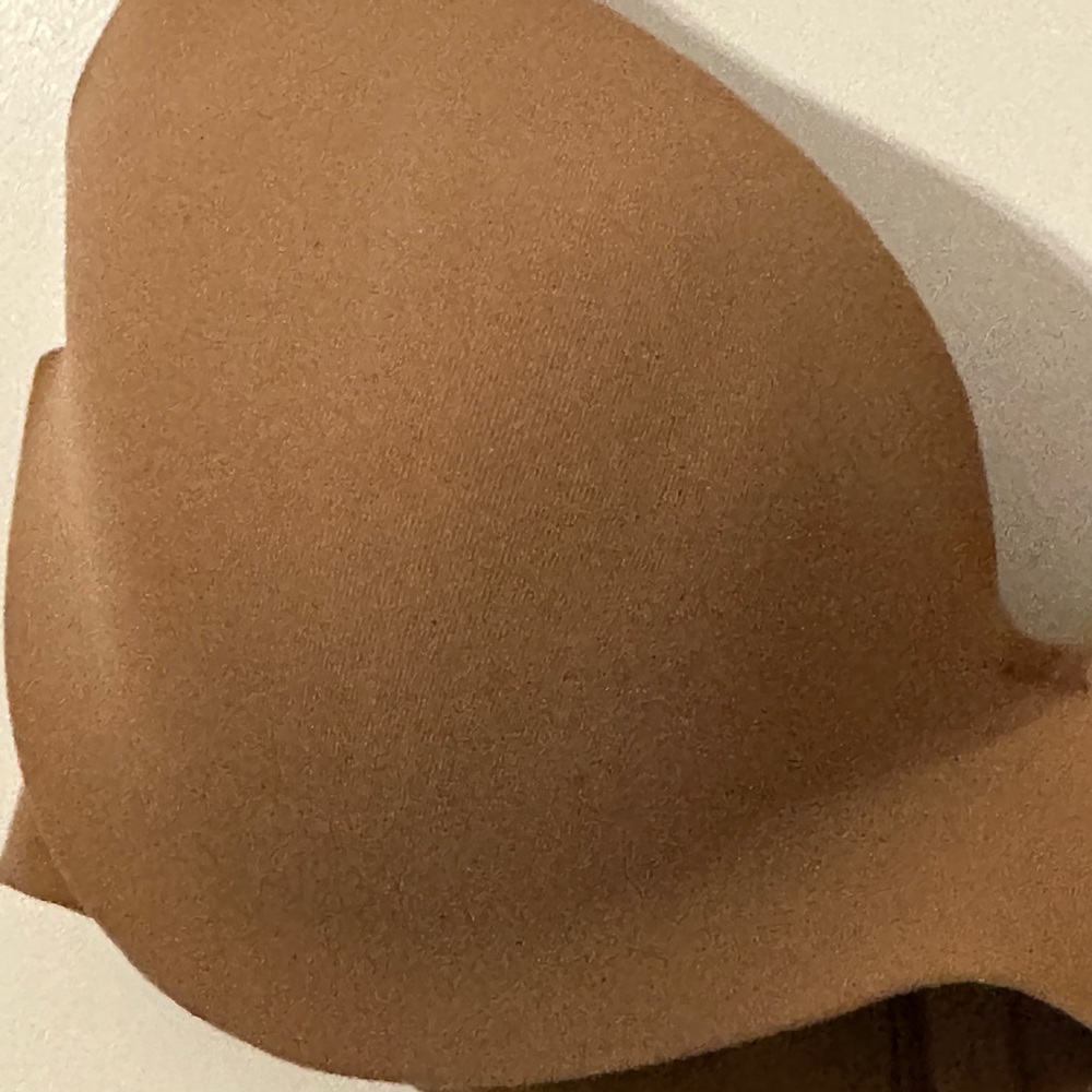 Seamless Tan Bra - Picture 3 of 5